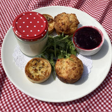 Load image into Gallery viewer, Doe Afternoon Tea