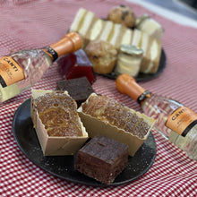 Load image into Gallery viewer, Valentines Afternoon Tea for 2 £39
